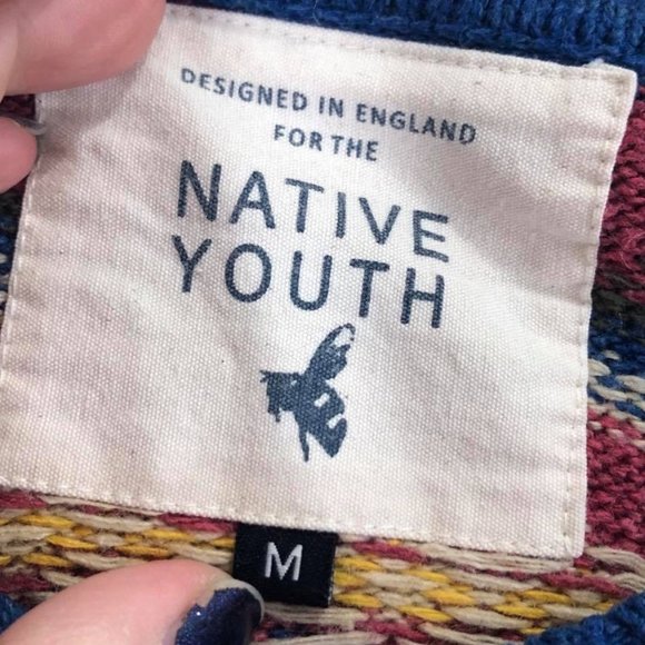 Native Youth Woman's Sz M Sweater Colorful Aztec - Picture 5 of 7